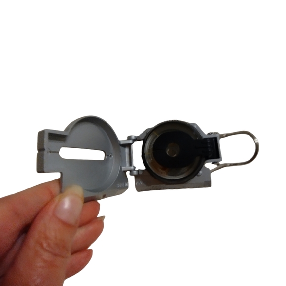 NWOT 2/$10 Gear To Go Compass and case- Scout Orienteering OUTDOORS - Picture 3 of 4